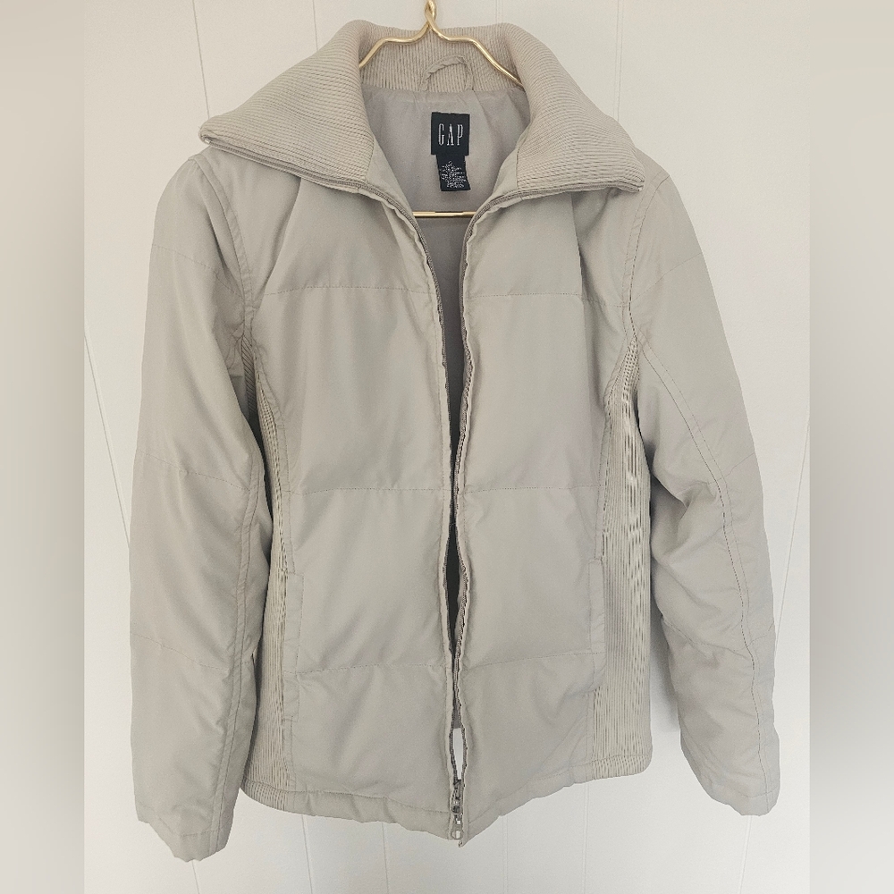 Womens GAP Beige Quilted Jacket Size Small